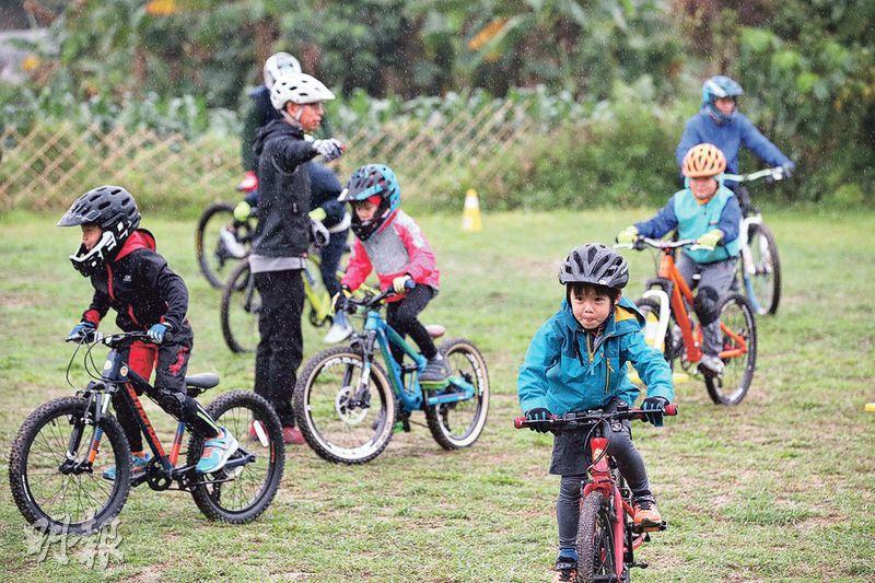 上一課：親子齊學 體會飛越障礙快感 踏山地車穿梭郊野