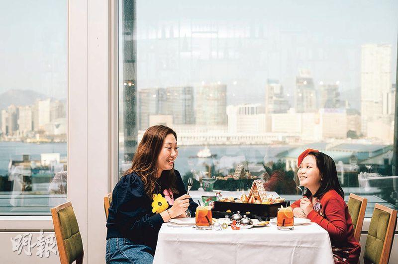 聖誕大餐：海景餐廳 親子甜蜜約會  打開寶匣 細嘗節日下午茶