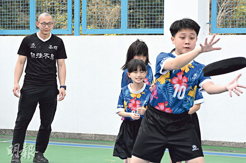 我校最玩得：體藝培育  發揮潛能  基慈躲避盤校隊  學「逆轉勝」精神